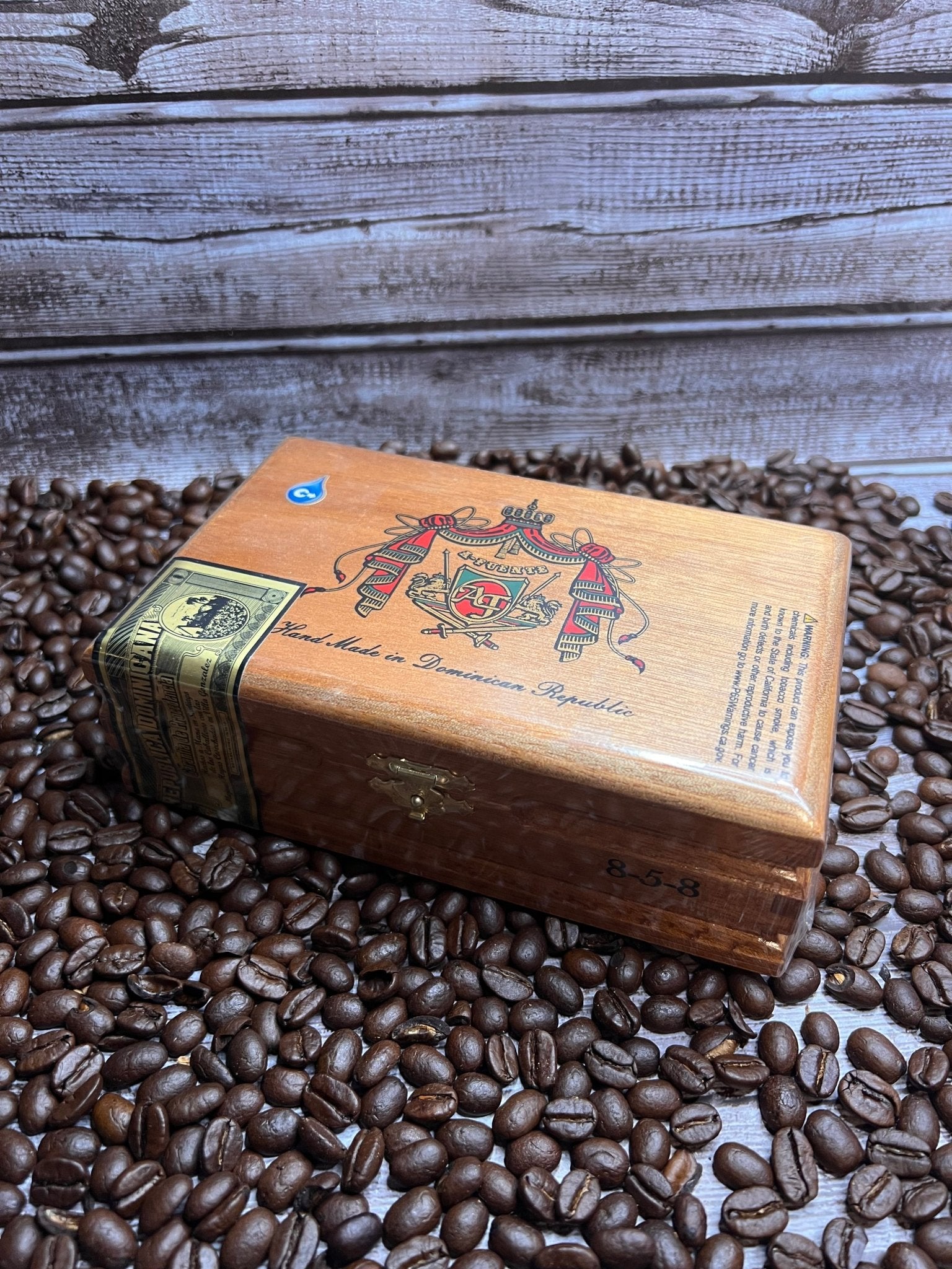 Arturo Fuente Gran Reserva Flor Fina 8 - 5 - 8 Natural Box of 10 - Cigar 30