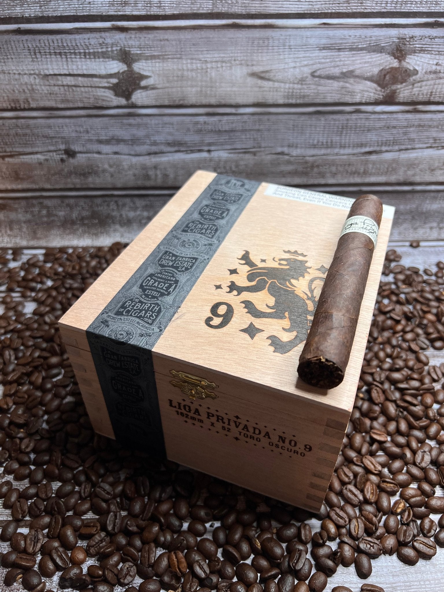 Drew Estate Liga Privada No. 9 Toro - Cigar 30