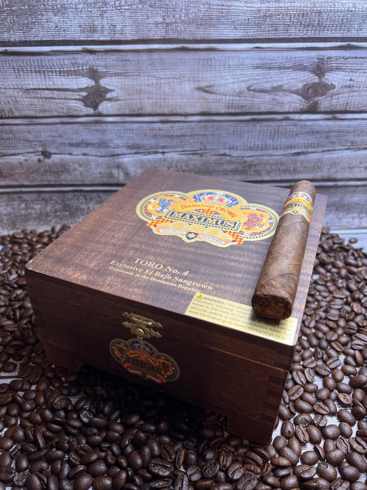 JC Newman Diamond Crown Maximus Toro - Cigar 30