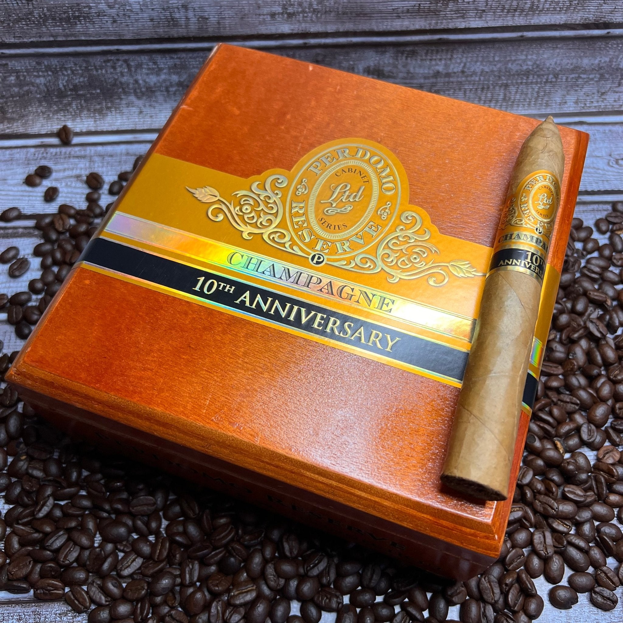 Perdomo 10th Anniversary Champagne Torpedo - Cigar 30
