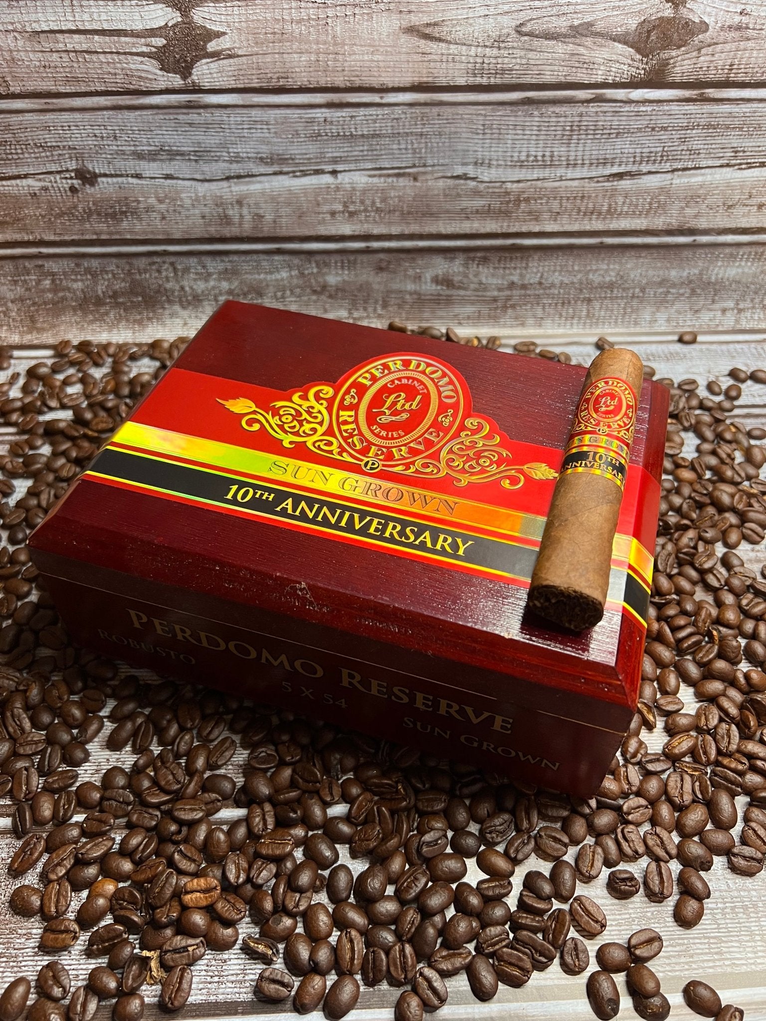 Perdomo 10th Anniversary Sungrown Robusto - Cigar 30