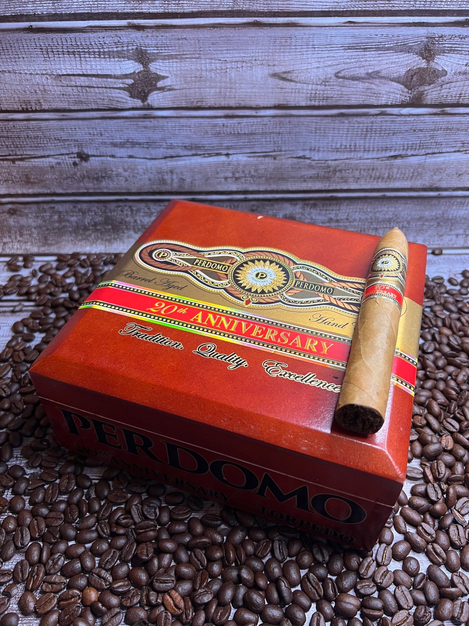 Perdomo 20th Anniversary Connecticut Torpedo - Cigar 30