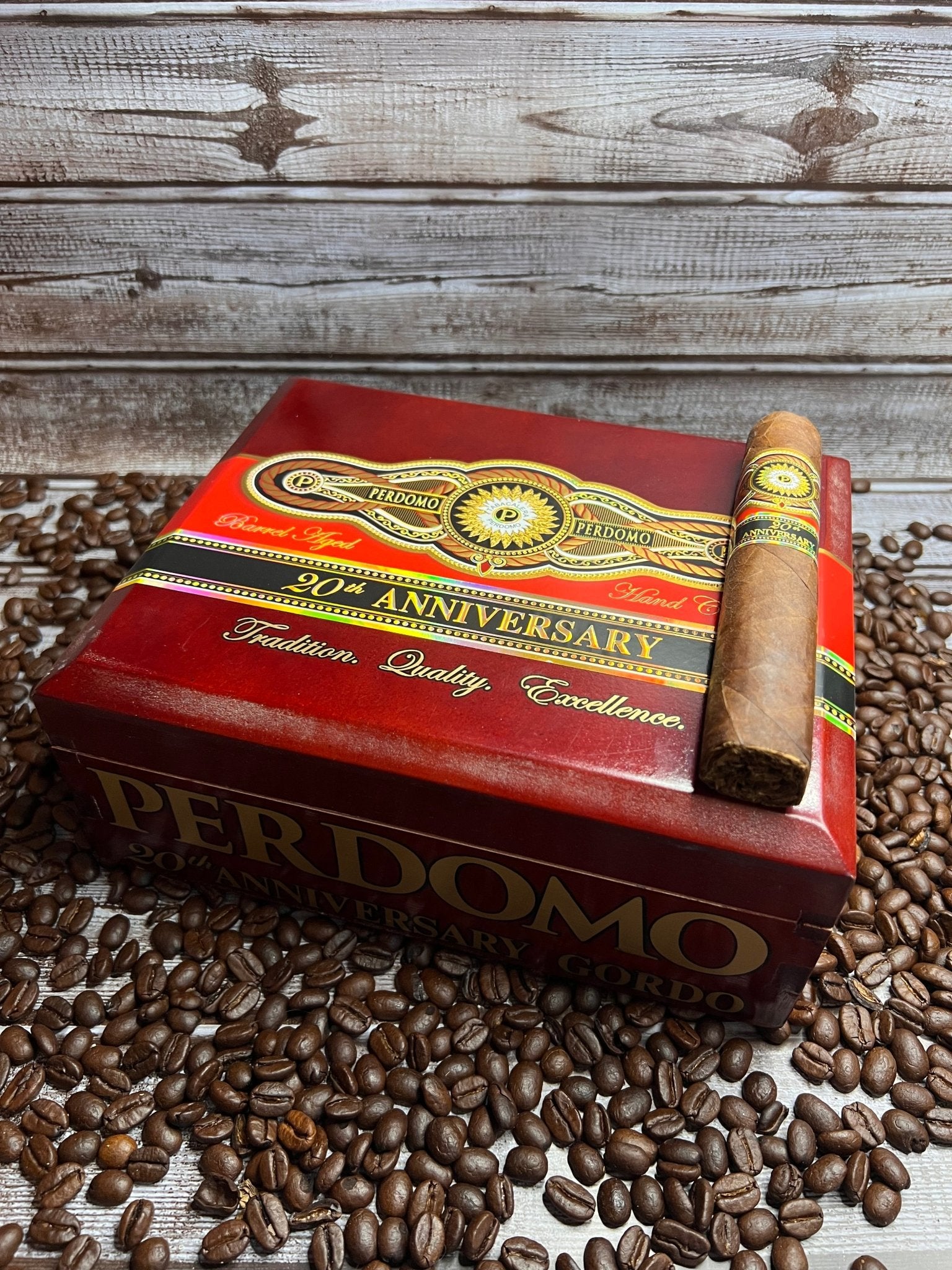 Perdomo 20th Anniversary Sungrown Gordo G660 - Cigar 30
