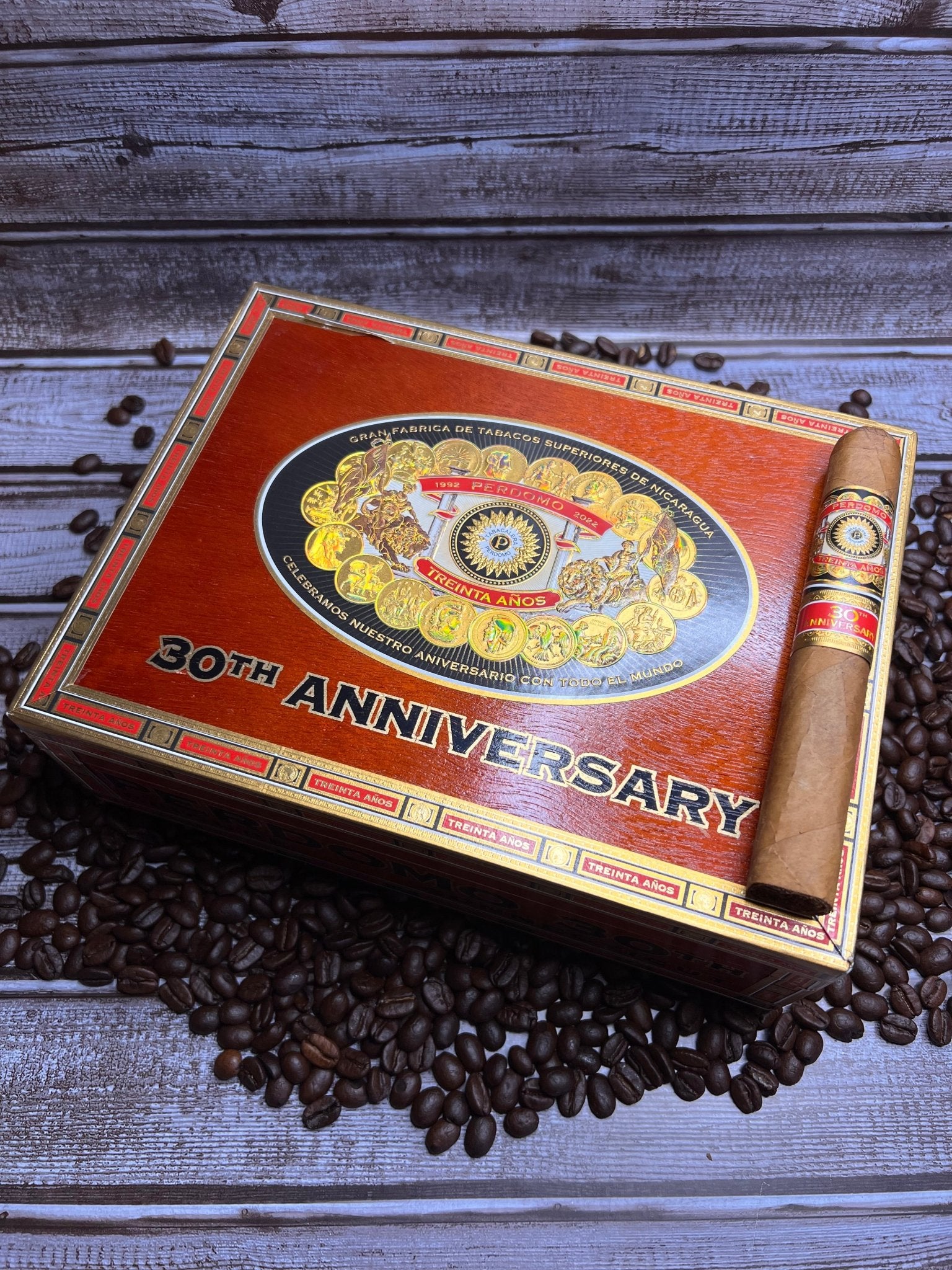 Perdomo 30th Anniversary Connecticut Epicure - Cigar 30