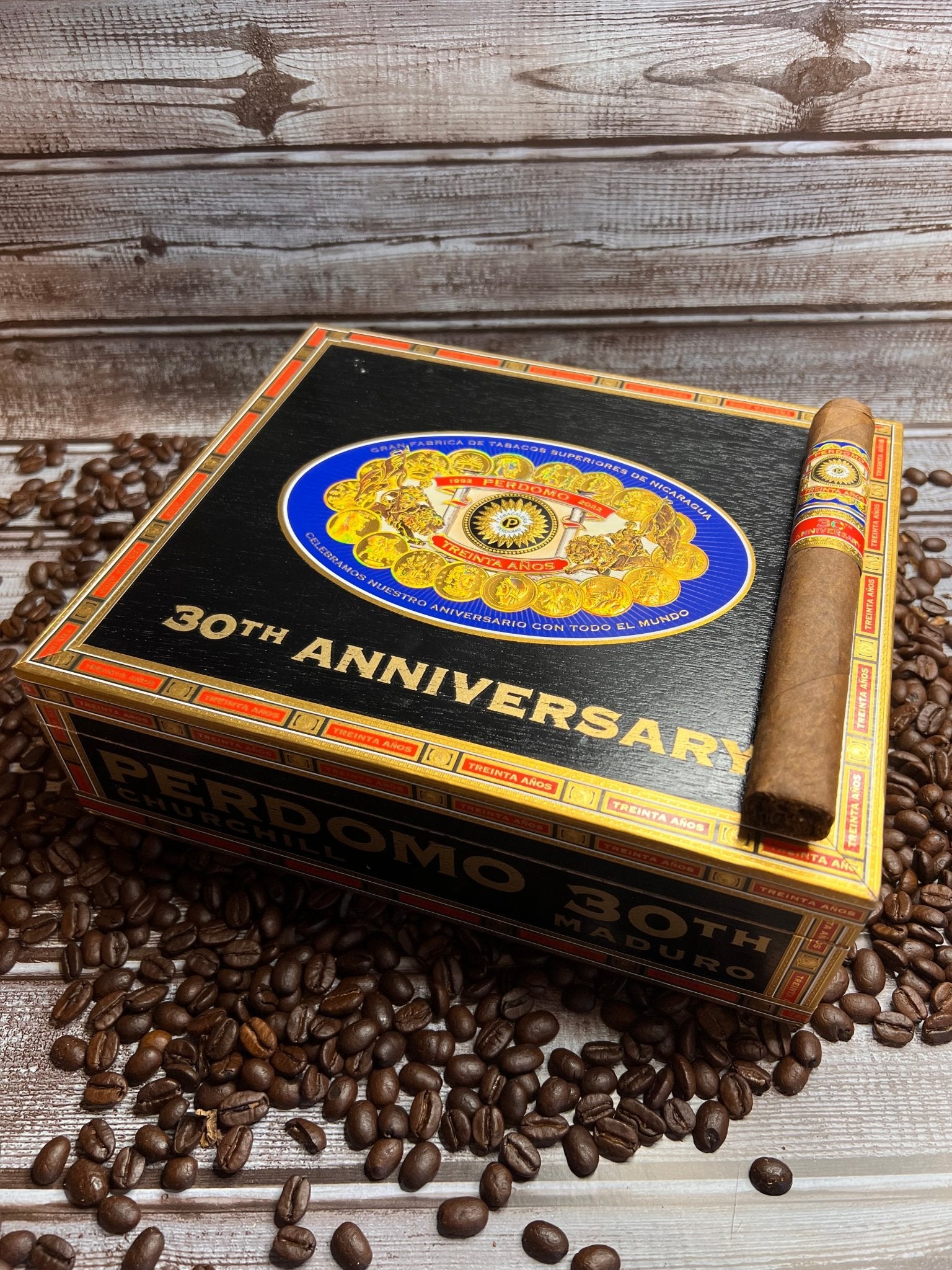 Perdomo 30th Anniversary Maduro Churchill - Cigar 30
