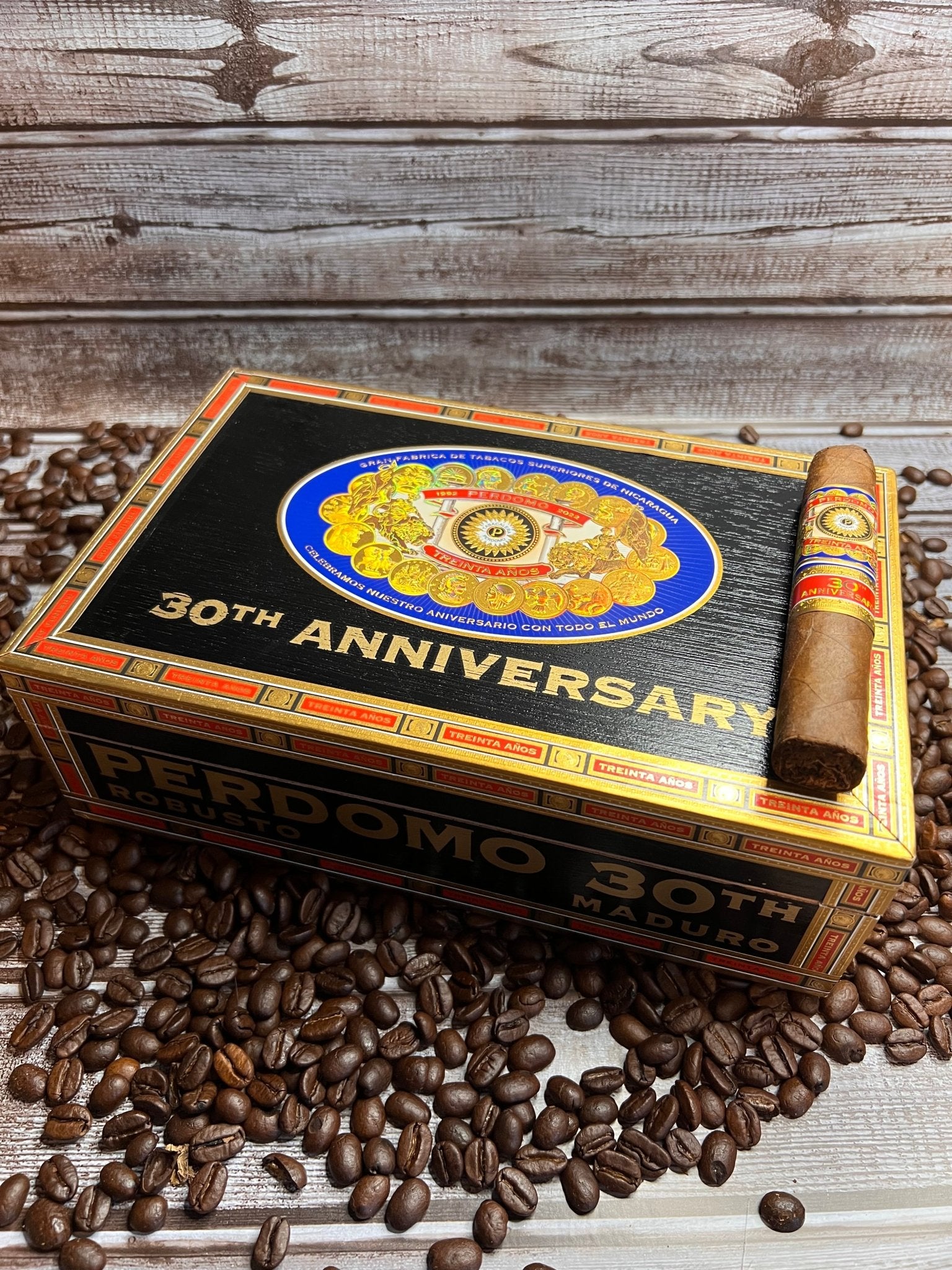Perdomo 30th Anniversary Maduro Robusto - Cigar 30
