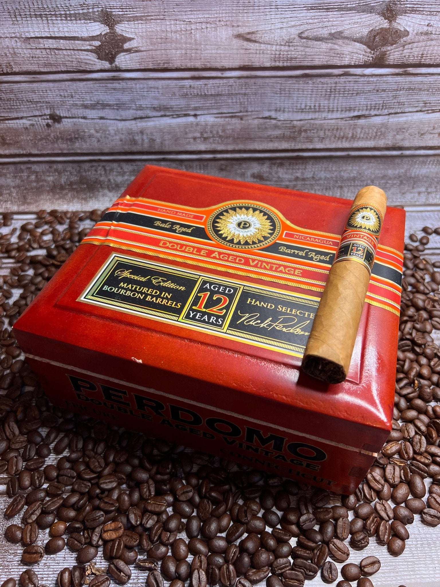 Perdomo Double Aged 12 Year Vintage Connecticut Epicure - Cigar 30