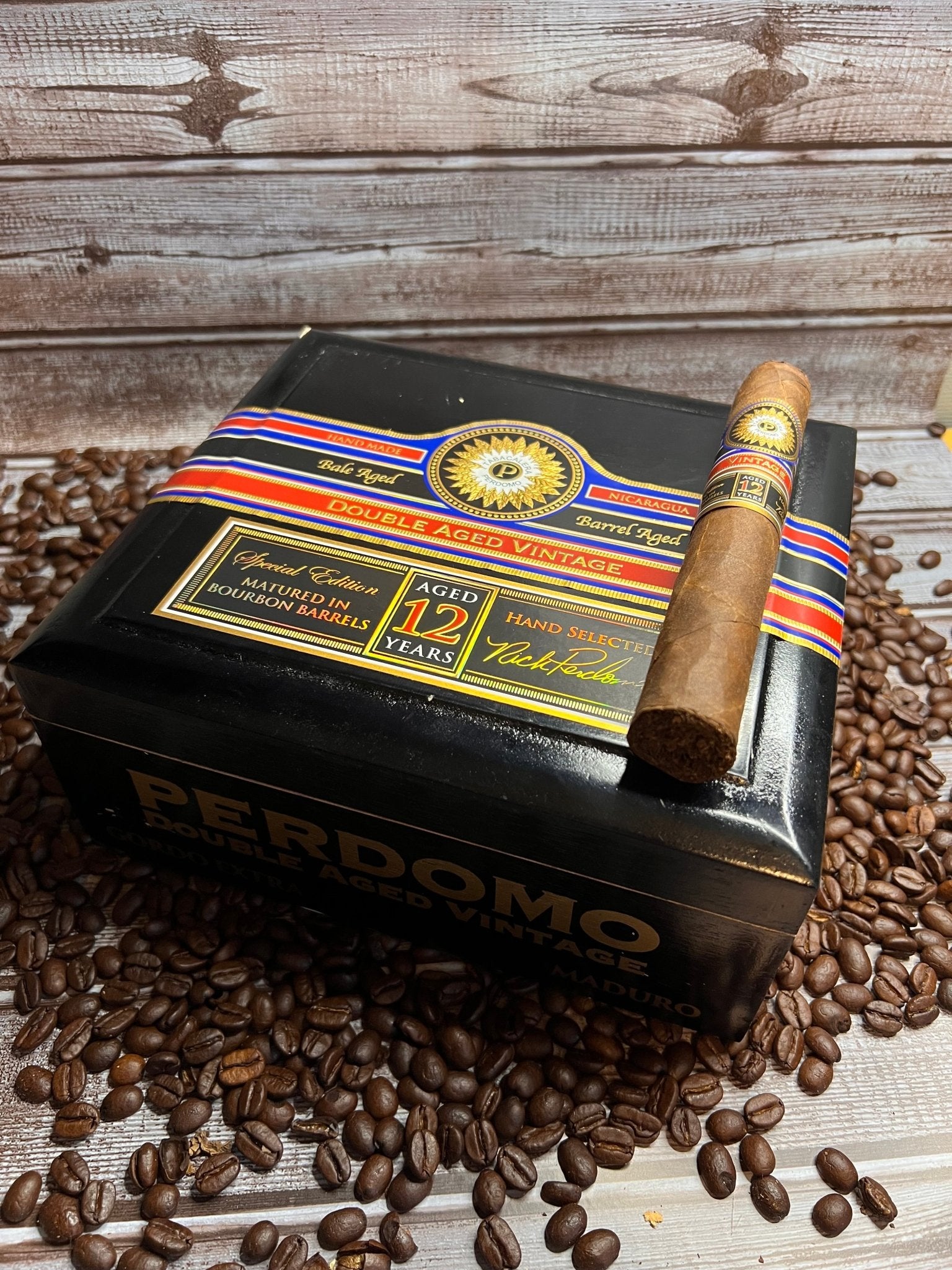Perdomo Double Aged 12 Year Vintage Maduro Gordo Extra - Cigar 30