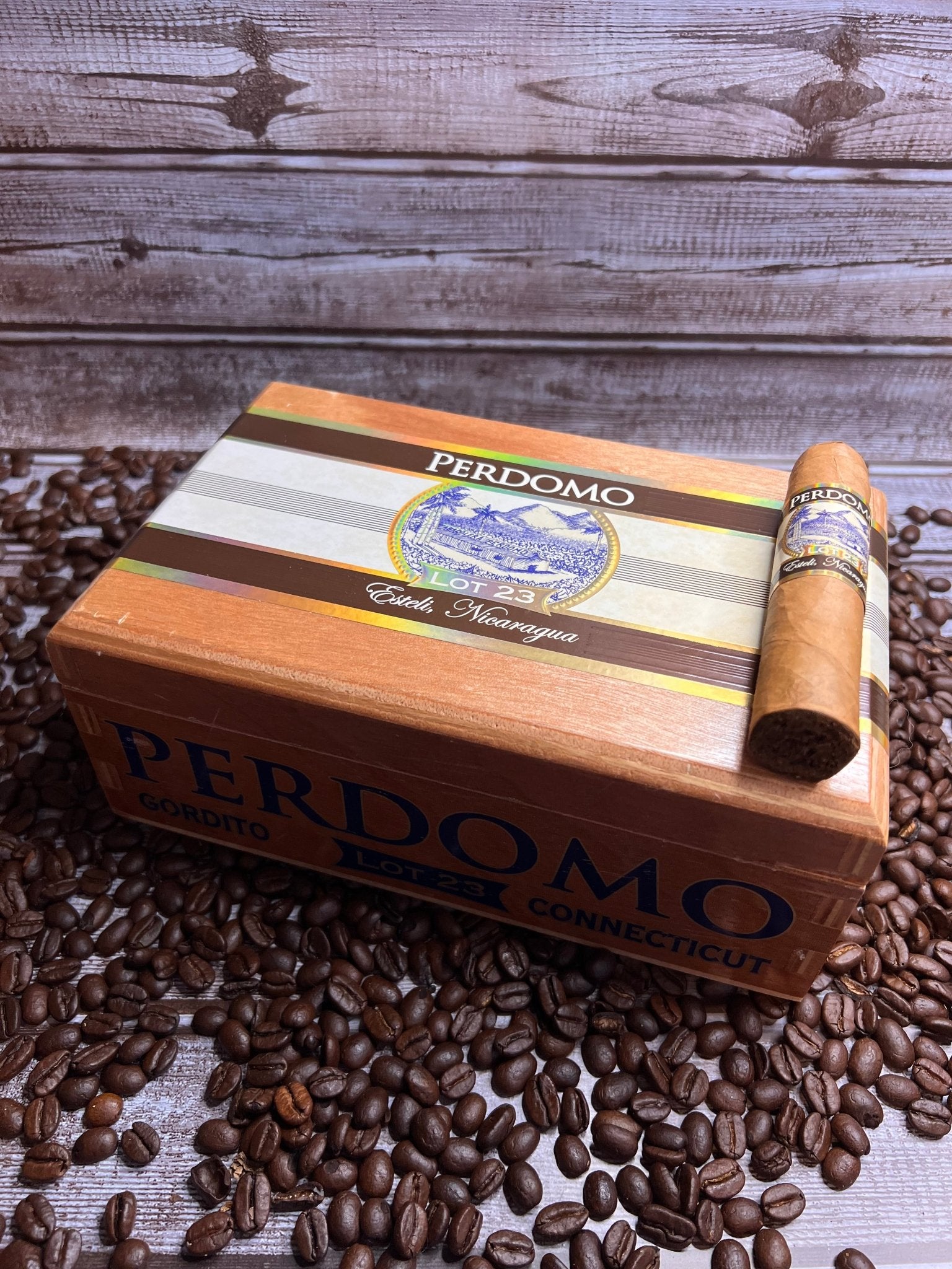 Perdomo Lot 23 Connecticut Gordito - Cigar 30
