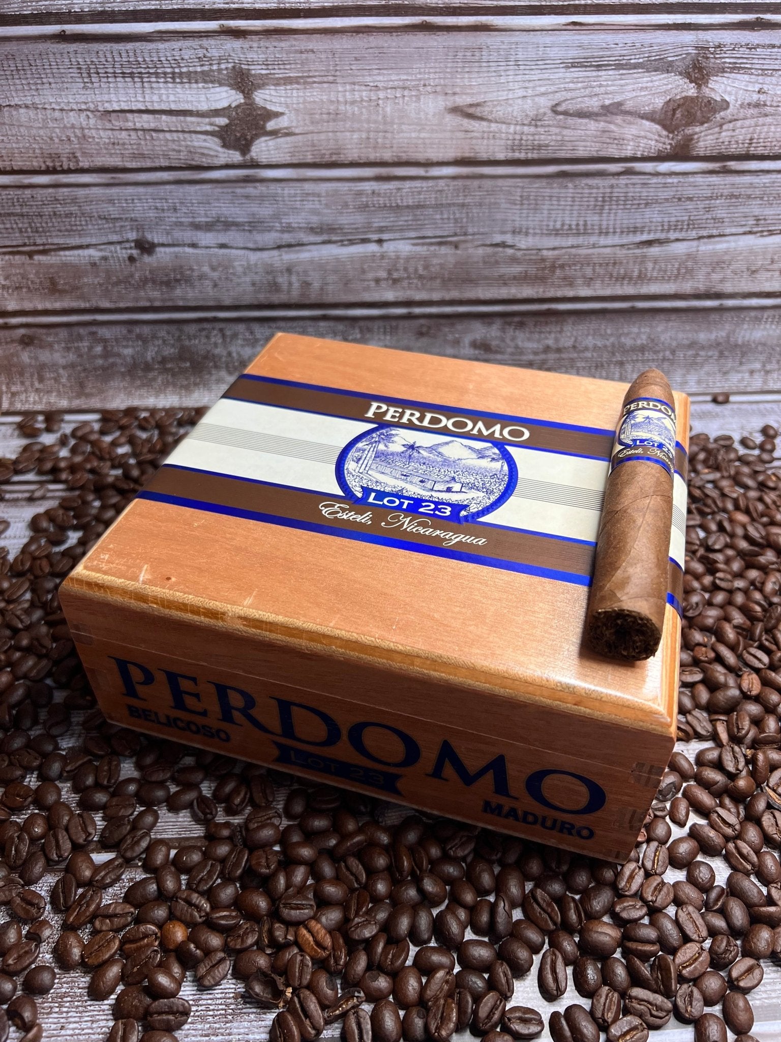 Perdomo Lot 23 Maduro Belicoso - Cigar 30