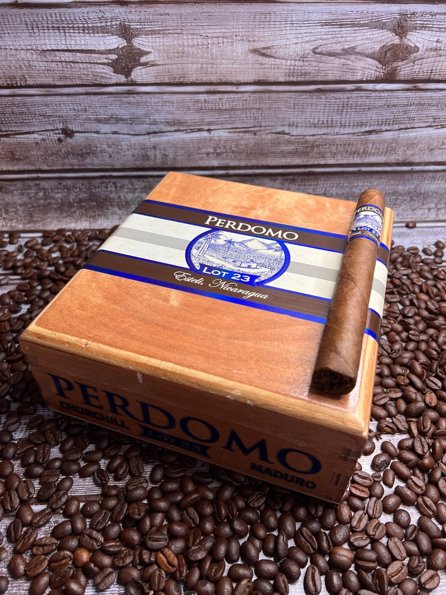 Perdomo Lot 23 Maduro Churchill - Cigar 30
