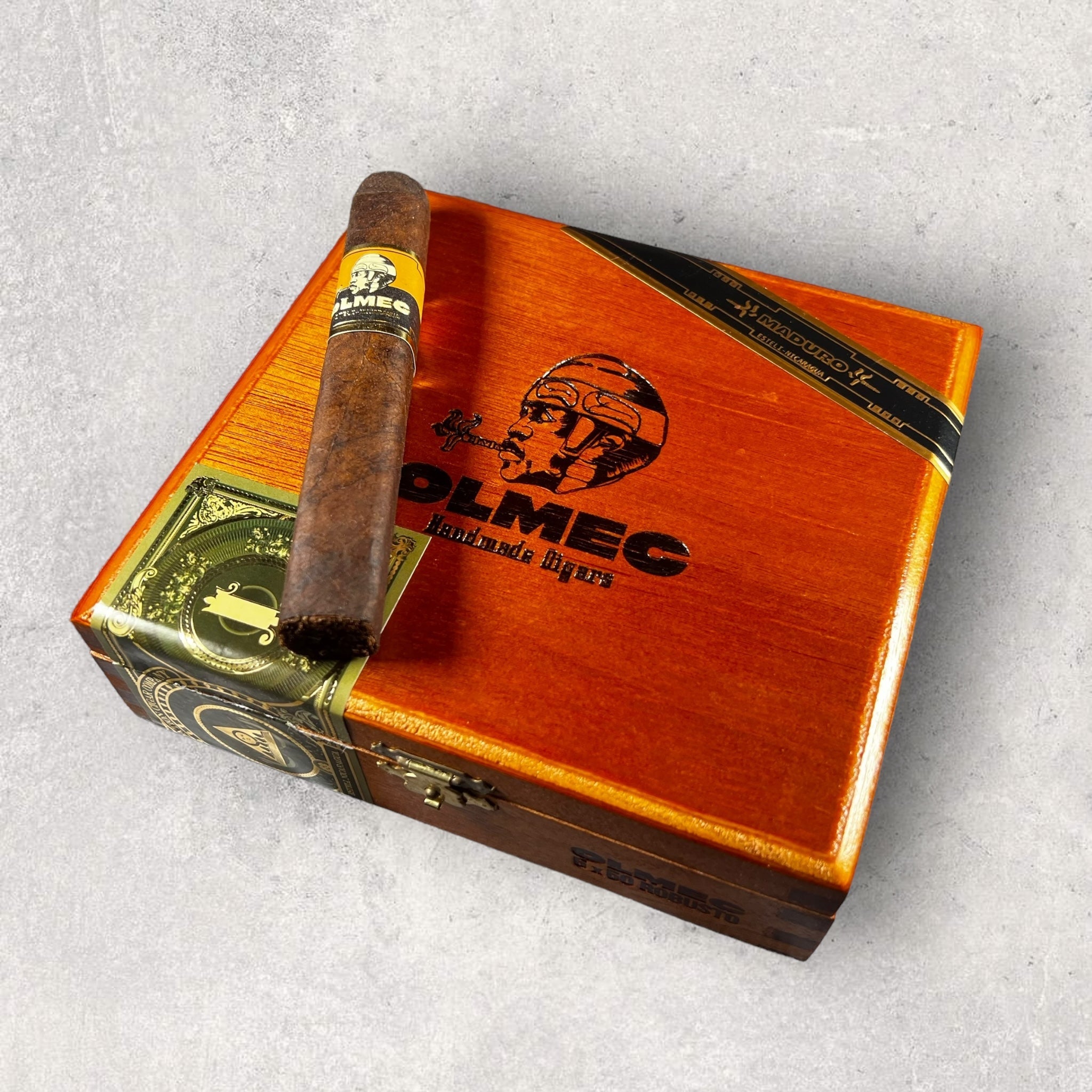 Foundation Olmec Maduro Robusto - Cigar 30