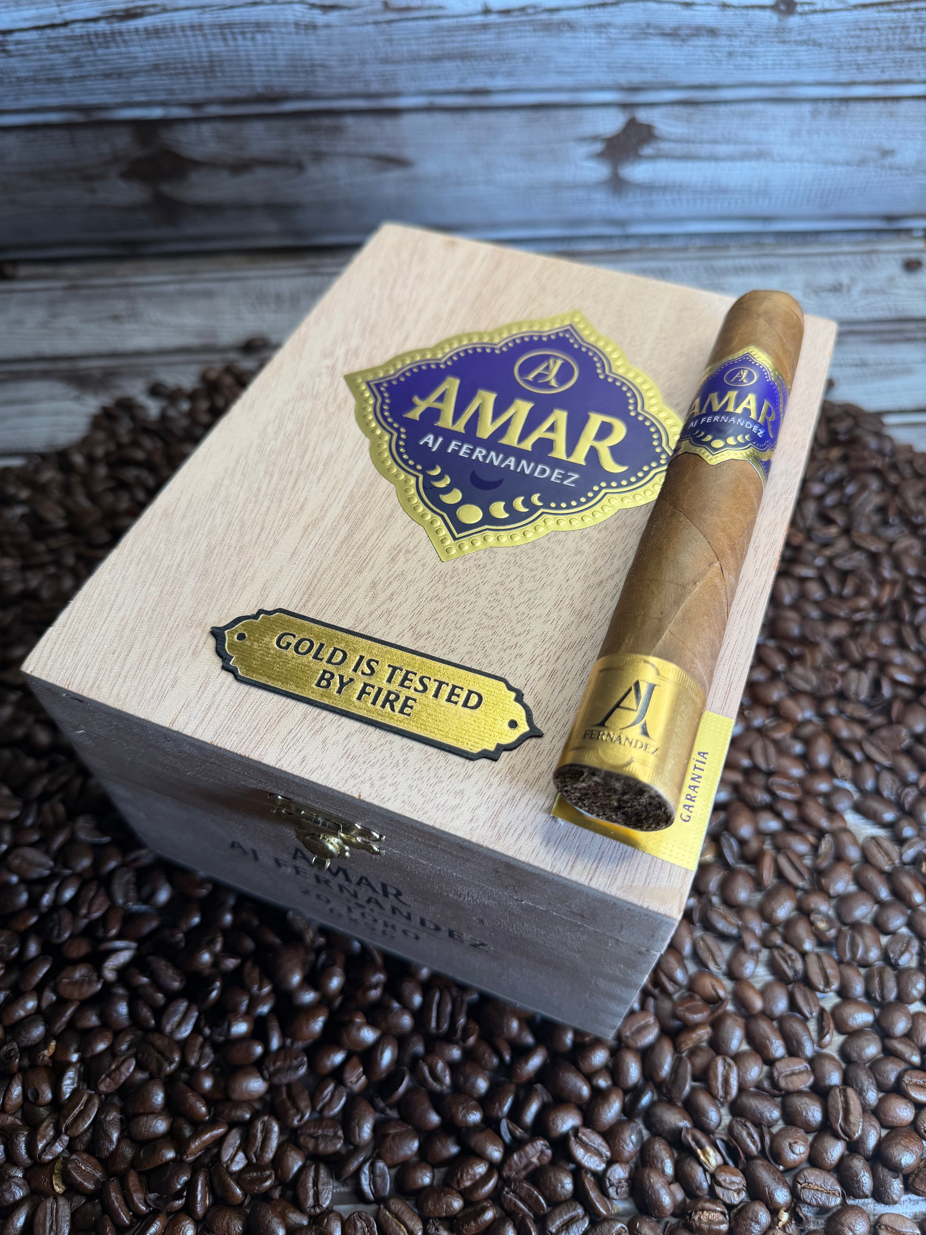 AJ Fernandez Amar Toro