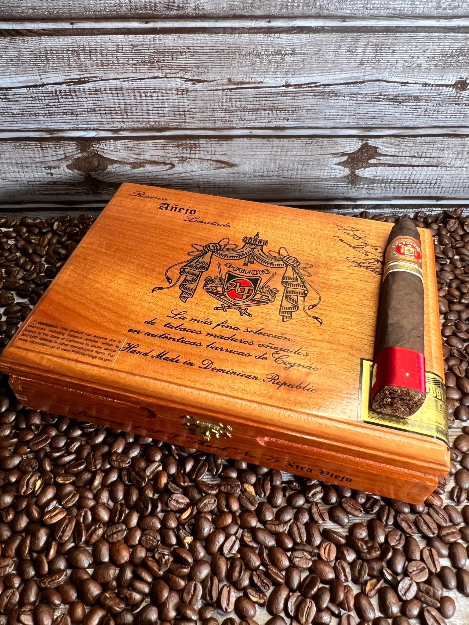 Arturo Fuente Anejo Shark 77 Maduro - Cigar 30