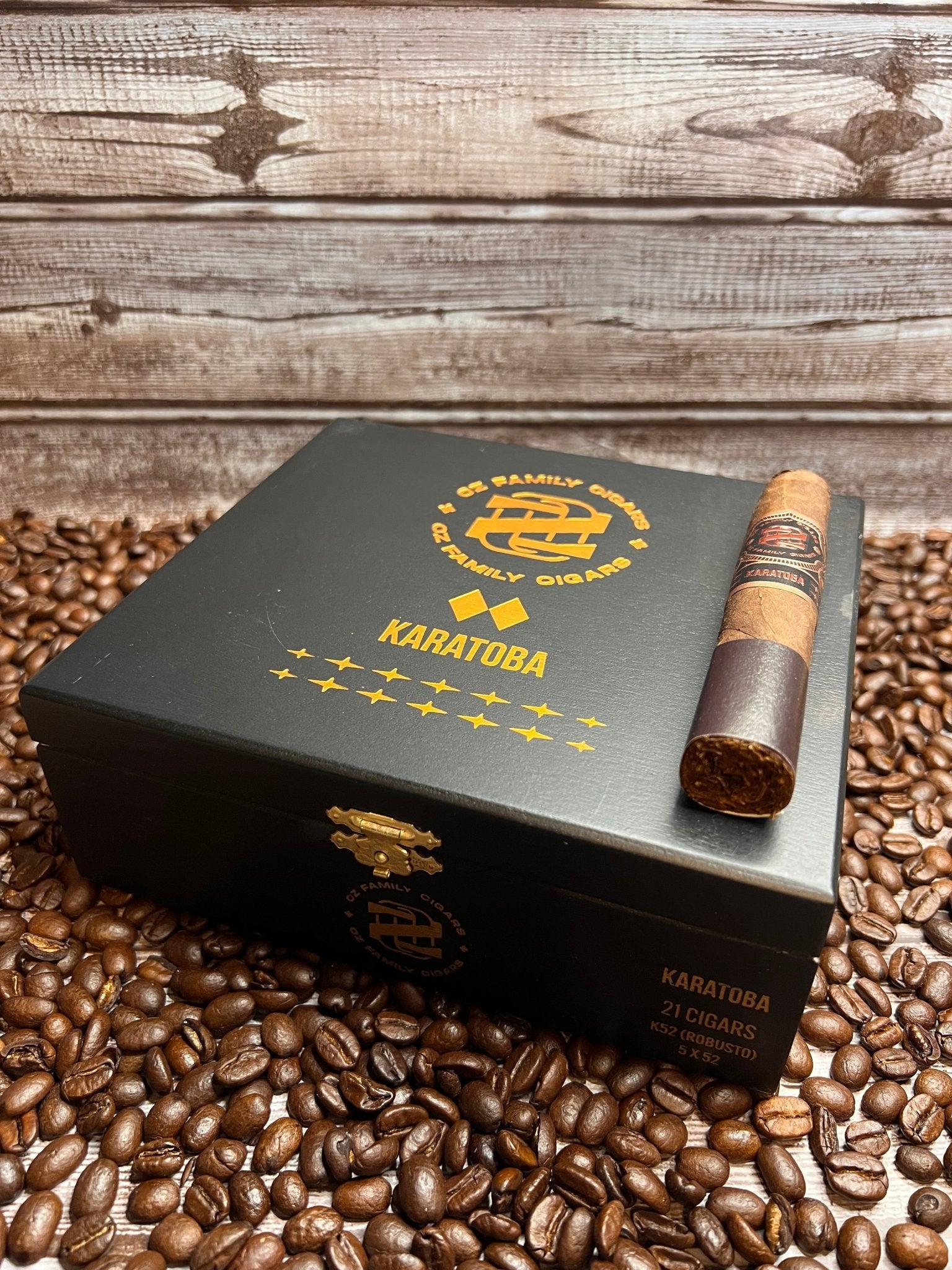 Crowned Heads Oz Family Karatoba Robusto - Cigar 30