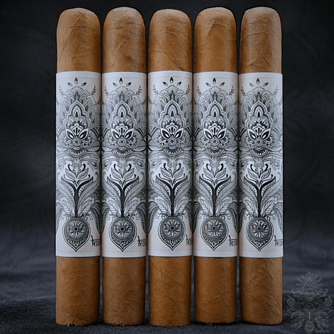 Ezra Zion Kashmir Black Vanilla 5 Pack - Cigar 30