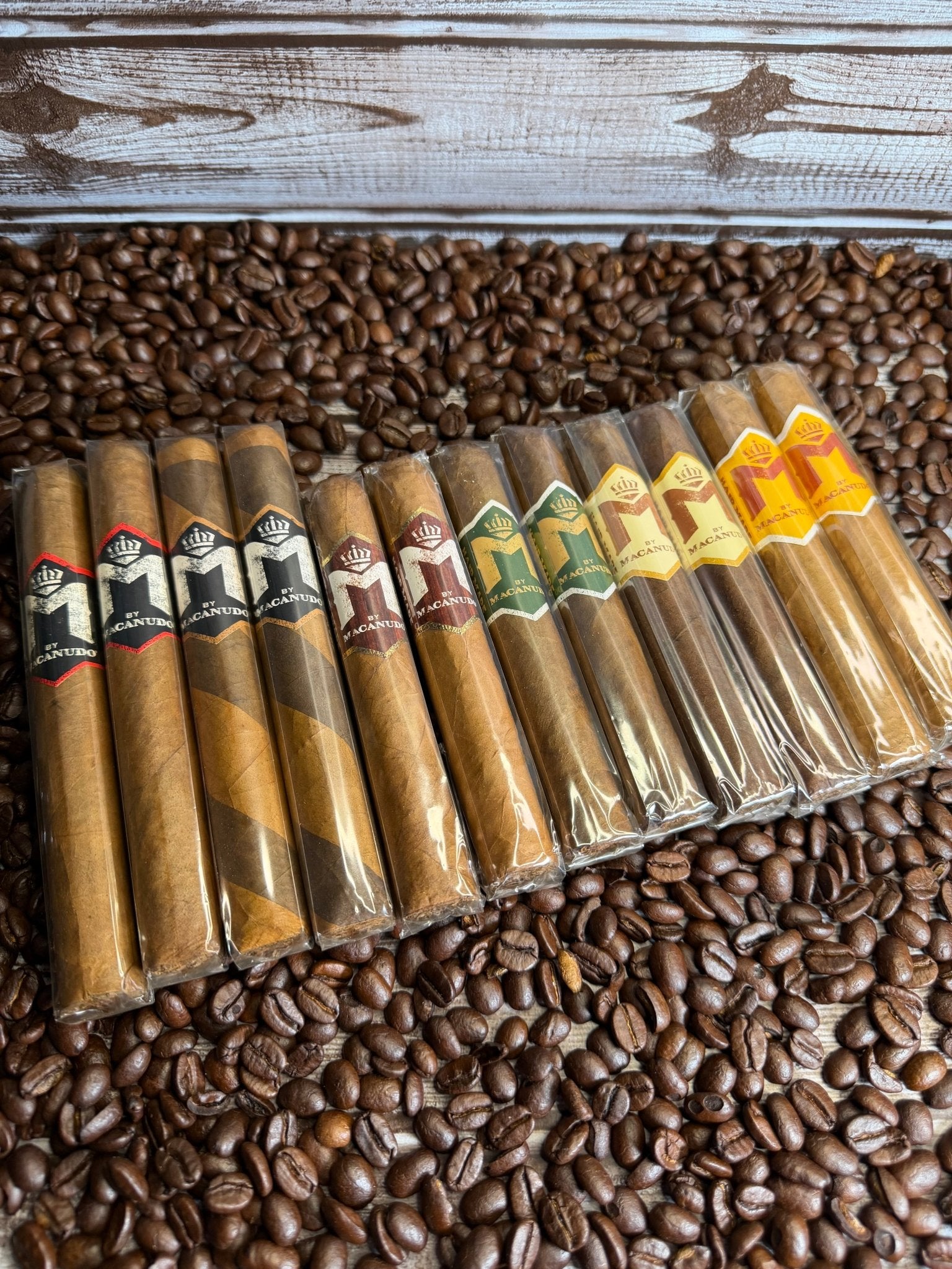 M By Macanudo Flavored Sampler - Cigar 30