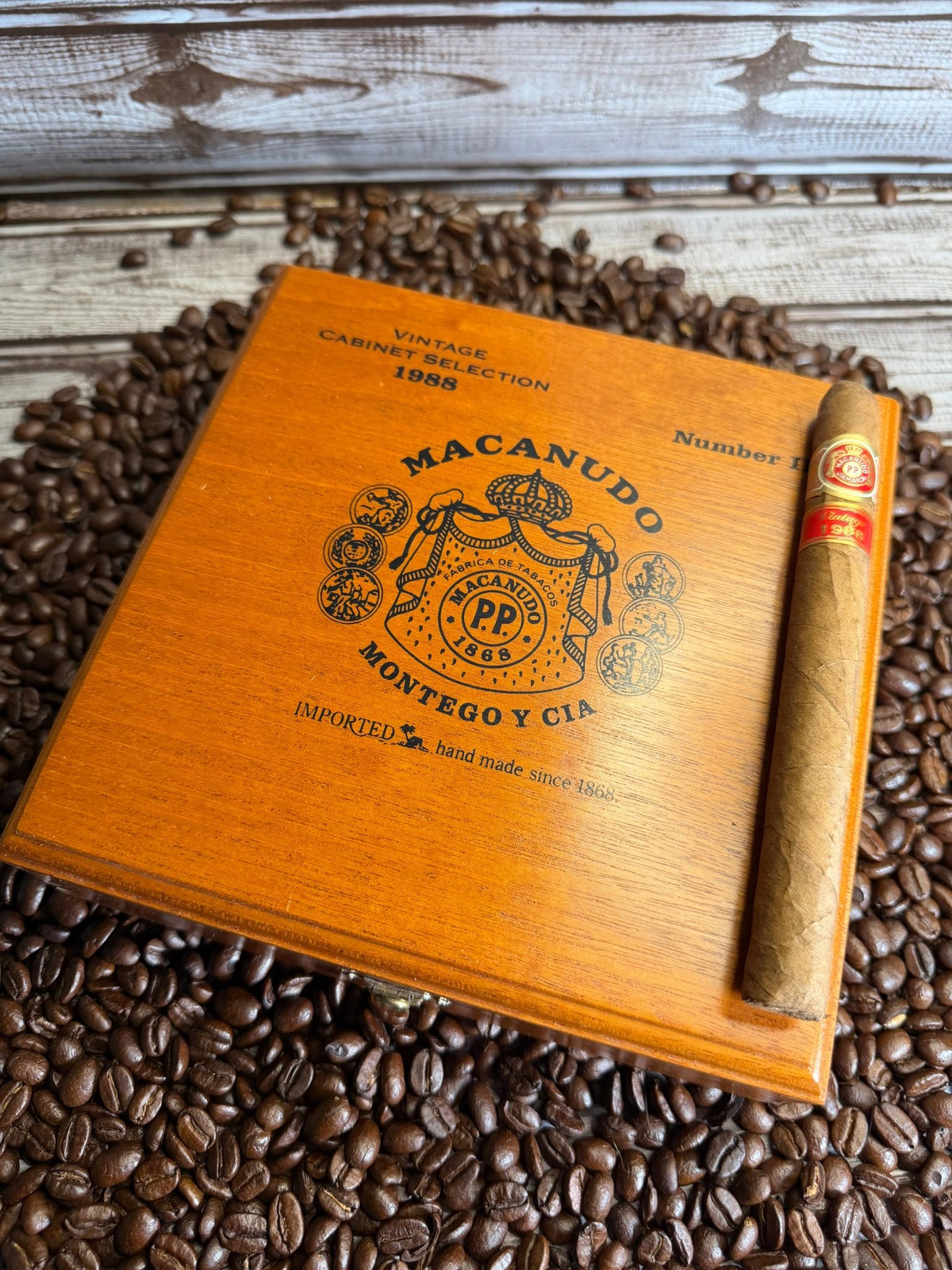 Macanudo Vintage 1988 Number II - Cigar 30