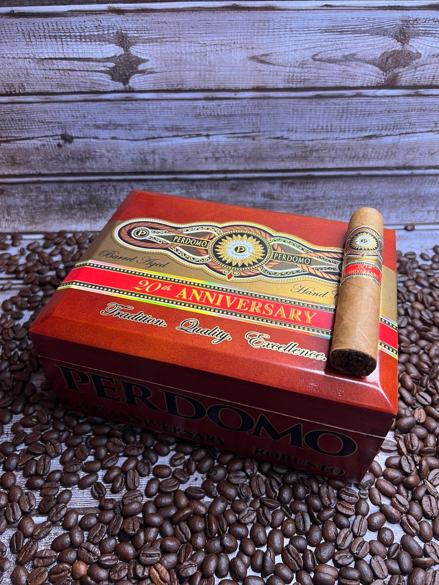 Perdomo 20th Anniversary Connecticut Robusto R556 - Cigar 30