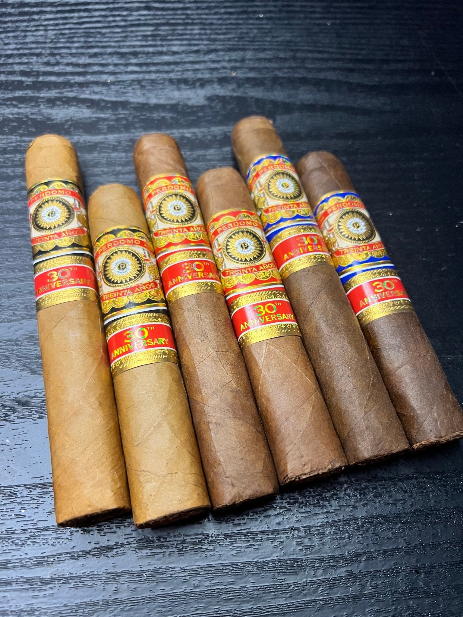 Perdomo 30th Toro Robusto Sampler - Cigar 30