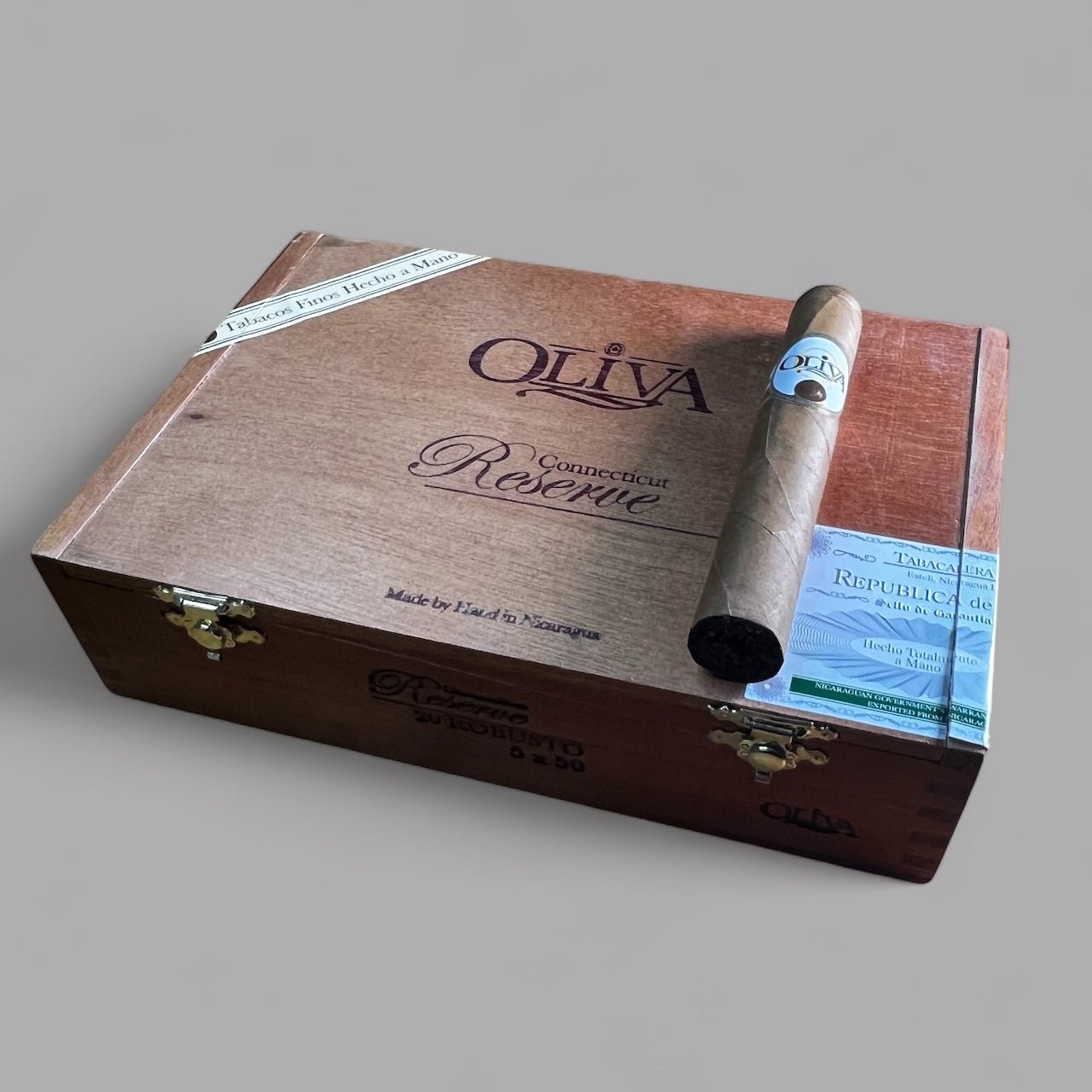 Oliva Connecticut Reserve Robusto - Cigar 30
